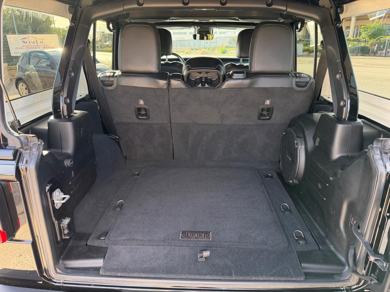 Jeep Wrangler Unlimited 2.2 Mjt II Sahara