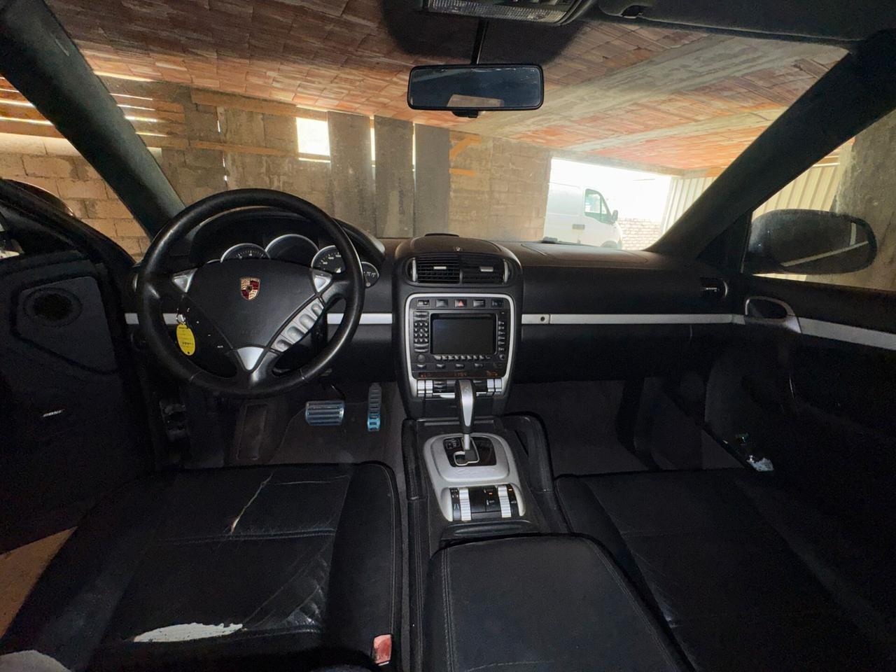 PORSCHE CAYENNE TURBO PRIMA SERIE-500 CV