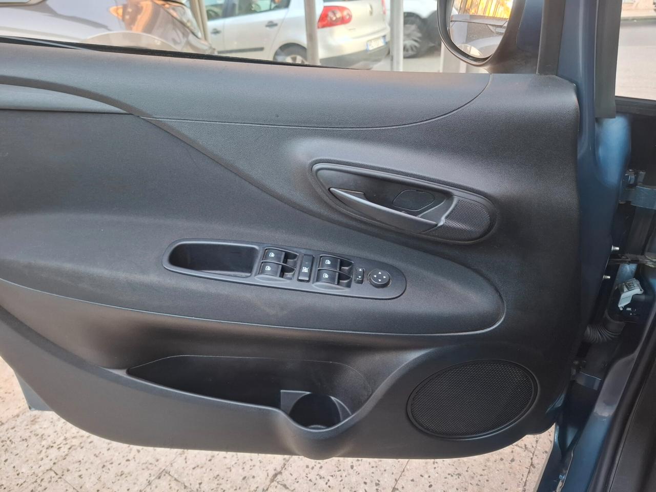 Fiat Punto Evo - 1.3 Multijet CERCHI IN LEGA NAVIGAZIONE