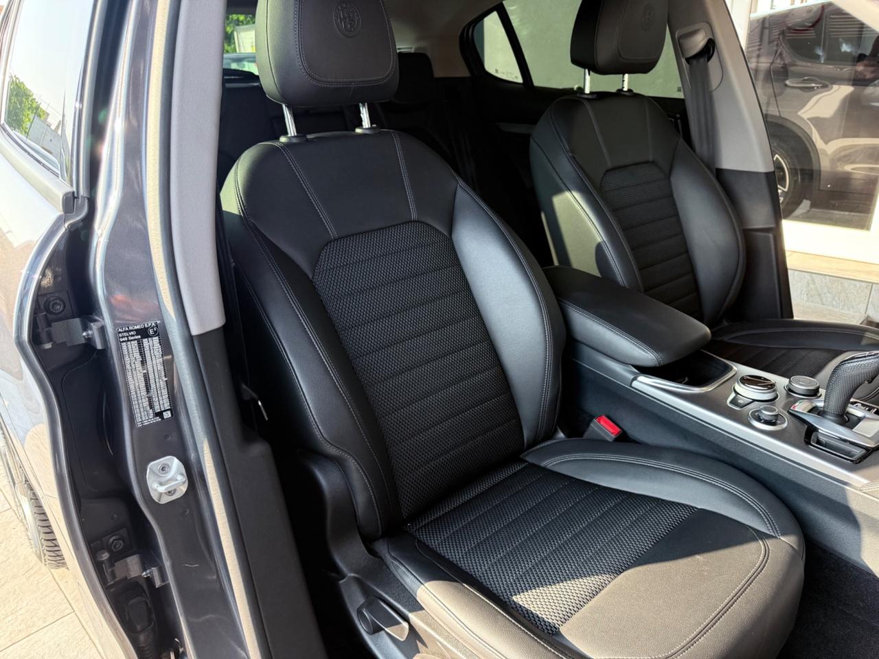 Alfa Romeo Stelvio 2.2 Turbodiesel 190 CV AT8 Q4 Sprint