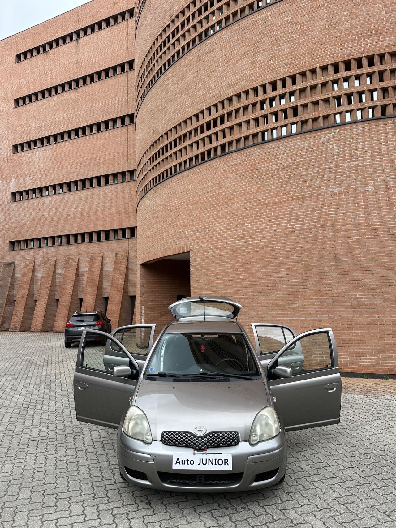 Toyota Yaris 1.0i 16V cat 5 porte Expo Clima
