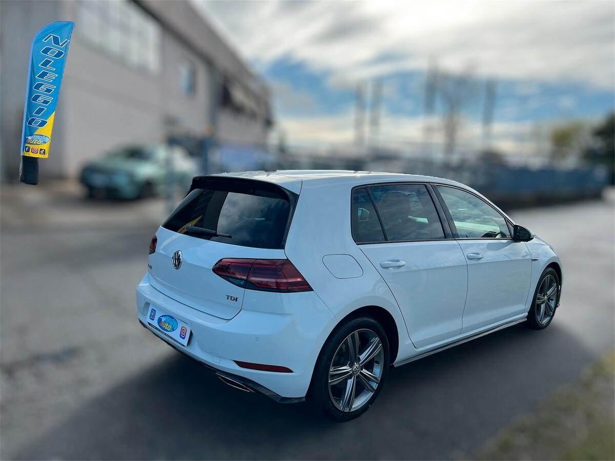 Volkswagen Golf 5p 1.6 tdi R-Line 115cv cerchi e gomme invernali