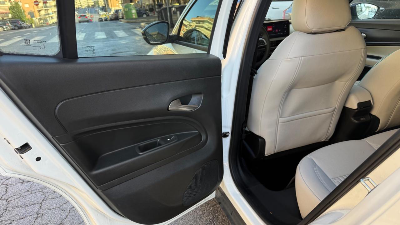 Fiat 600 Hybrid 110 CV DCT MHEV La Prima LED PELLE KAMERA CERCHI 18 PDC SEDILI ELETTRICI RISCALDATI