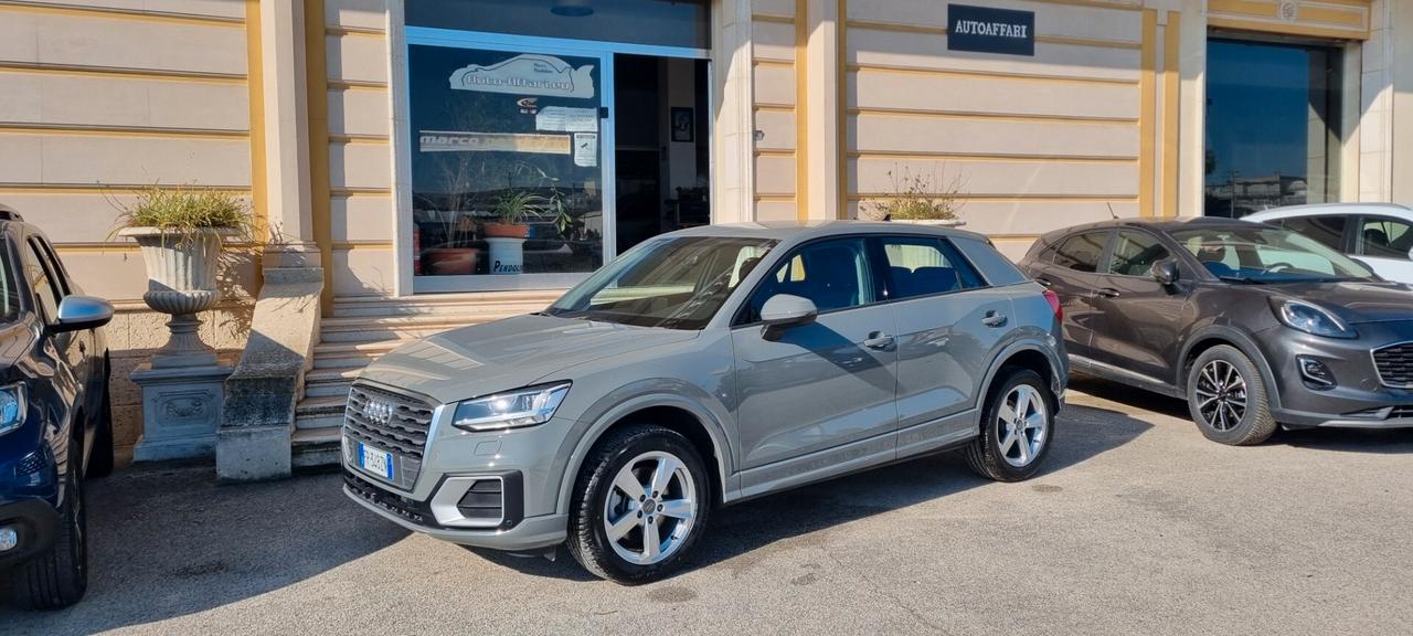 Audi Q2 30 1.6 TDI 115cv Business Design
