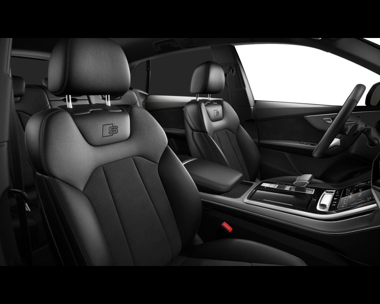 AUDI Audi Q8 SUV S line edition 50 TDI quattro 210 kW tiptronic