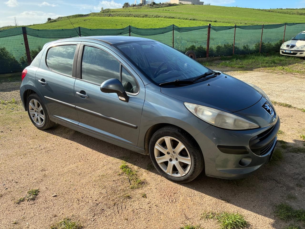 Peugeot 207 1.6 HDi 90CV 5P XS (66 kw)