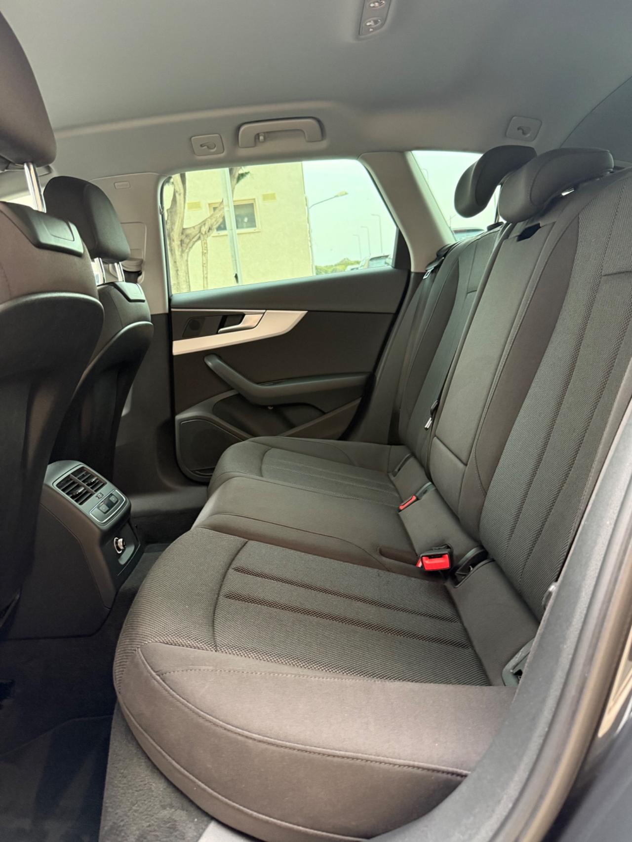 Audi A4 Avant 35 2.0 tdi mhev (DIESEL/ELETTRICA) s-tronic VIRTUALCOCKPIT,NAVIGATORE,FARO MATRIX