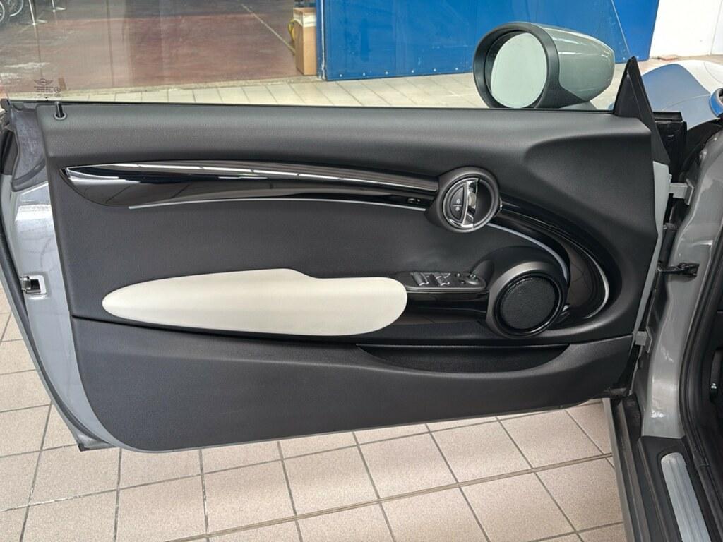 Mini Cooper Cabrio 1.5 Cooper Auto