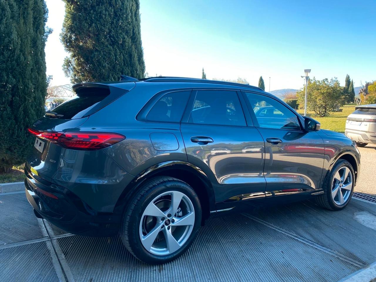 Audi Q5 40 TDI 204 CV quattro Stronic Sline