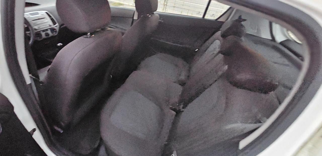 Hyundai i20 1.2 5p. GUIDABILE DA NEOPATENTATI