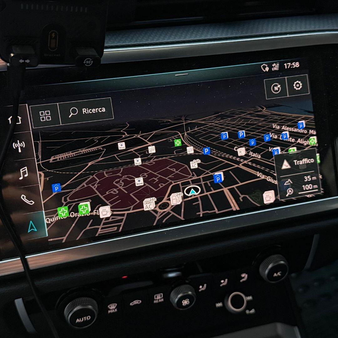 Audi Q3 35 TDI S tronic Business Advanced