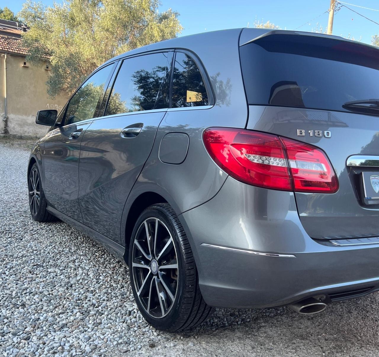 Mercedes-benz B 180 d Automatic AMG Line Advanced