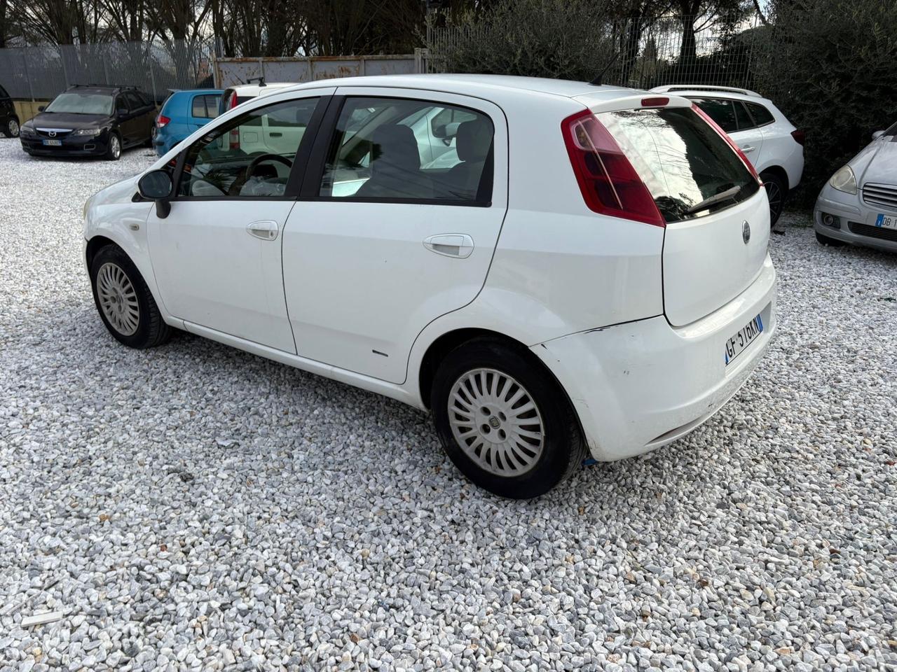 Fiat Grande Punto 1.3 MJT 75 CV 5 porte Dynamic Ok Neopatenti