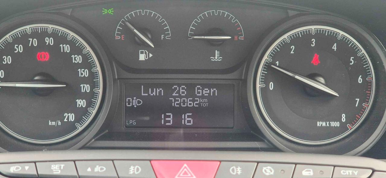 Lancia Ypsilon 1.2 69 CV 5 porte GPL Ecochic Gold casa madre