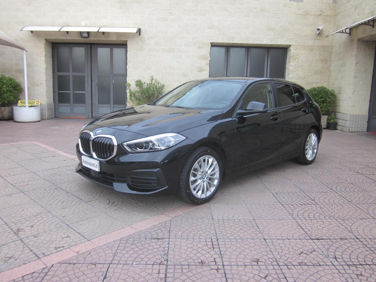 Bmw 116d 5p. Business Advantage