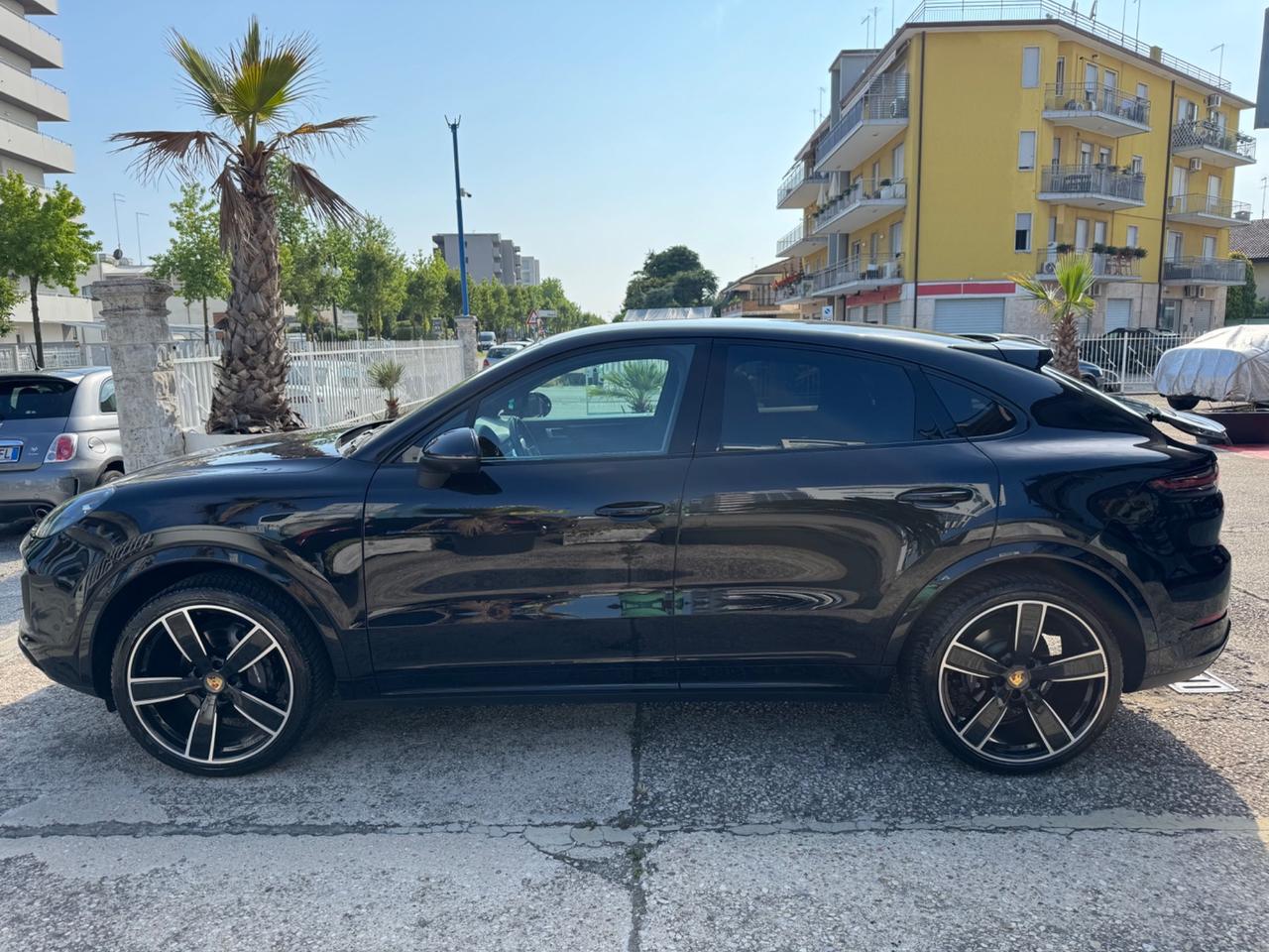 PORSCHE CAYENNE COUPE 3.0 340cv FULL (PERMUTO)