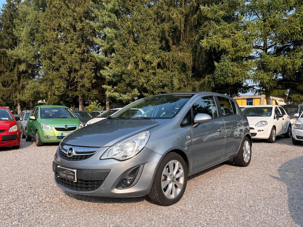 Opel Corsa 1.2 5 porte Elective