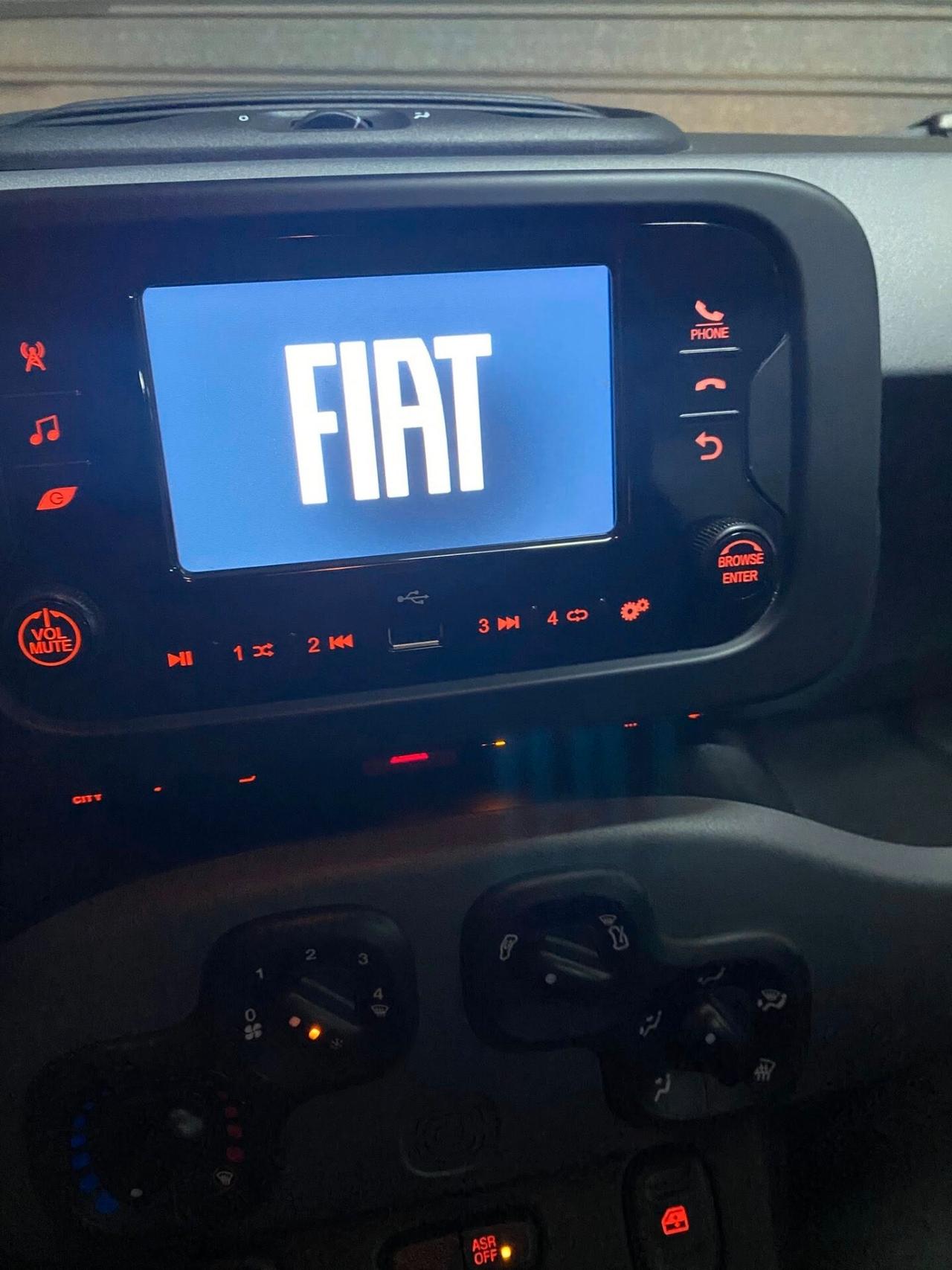 FIAT PANDA HYBRID 1.0cc S&S 5 POSTI