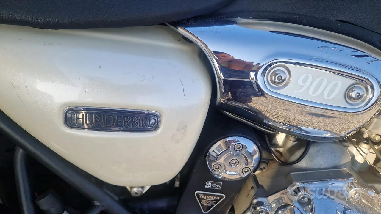 Triumph Thunderbird