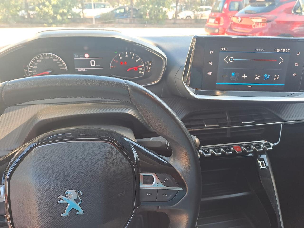 Peugeot 208 2022 garantita 12 mesi