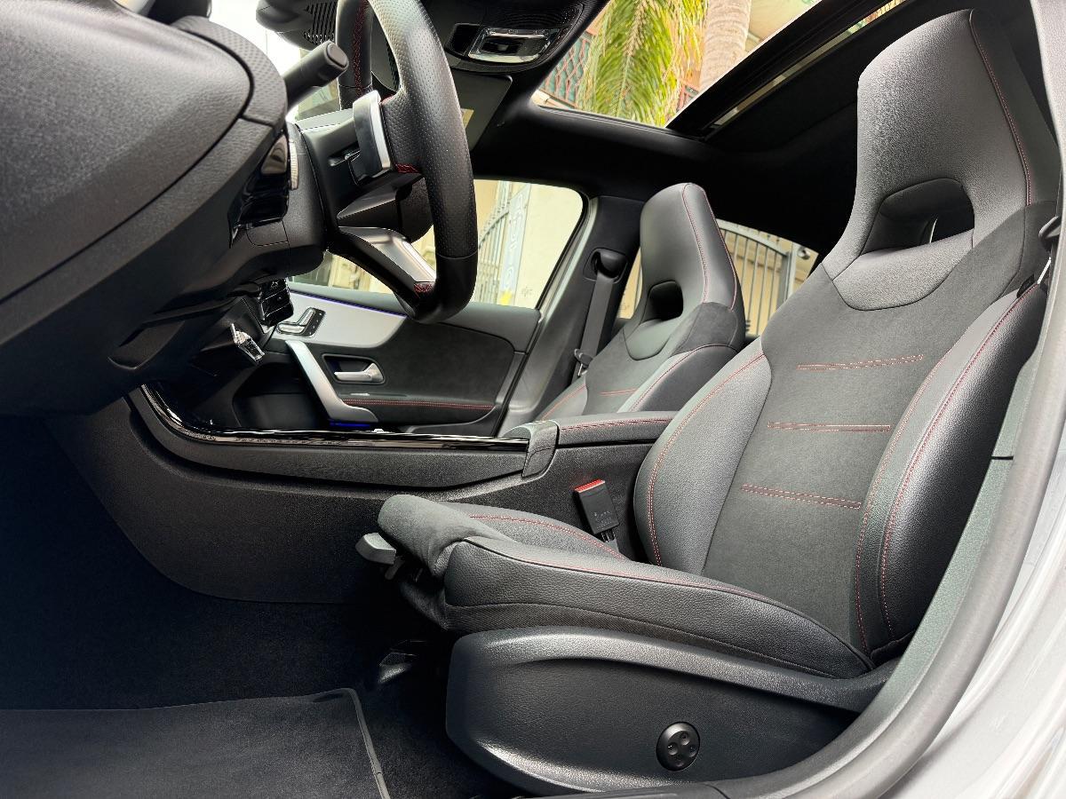 New Mercedes Classe A 220 4Matic Premium AMG Night Edition 190CV