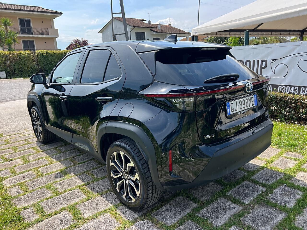 Toyota Yaris Cross 1.5Hybrid E-CVT AWD-2022