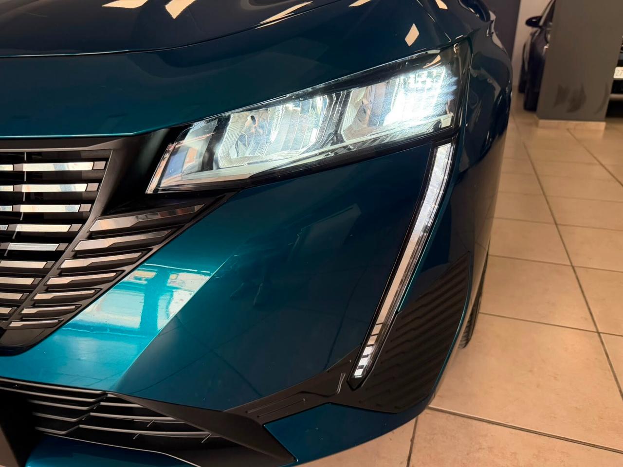 Peugeot 308 PureTech Turbo 130 S&S Allure rate da 170 € al mese