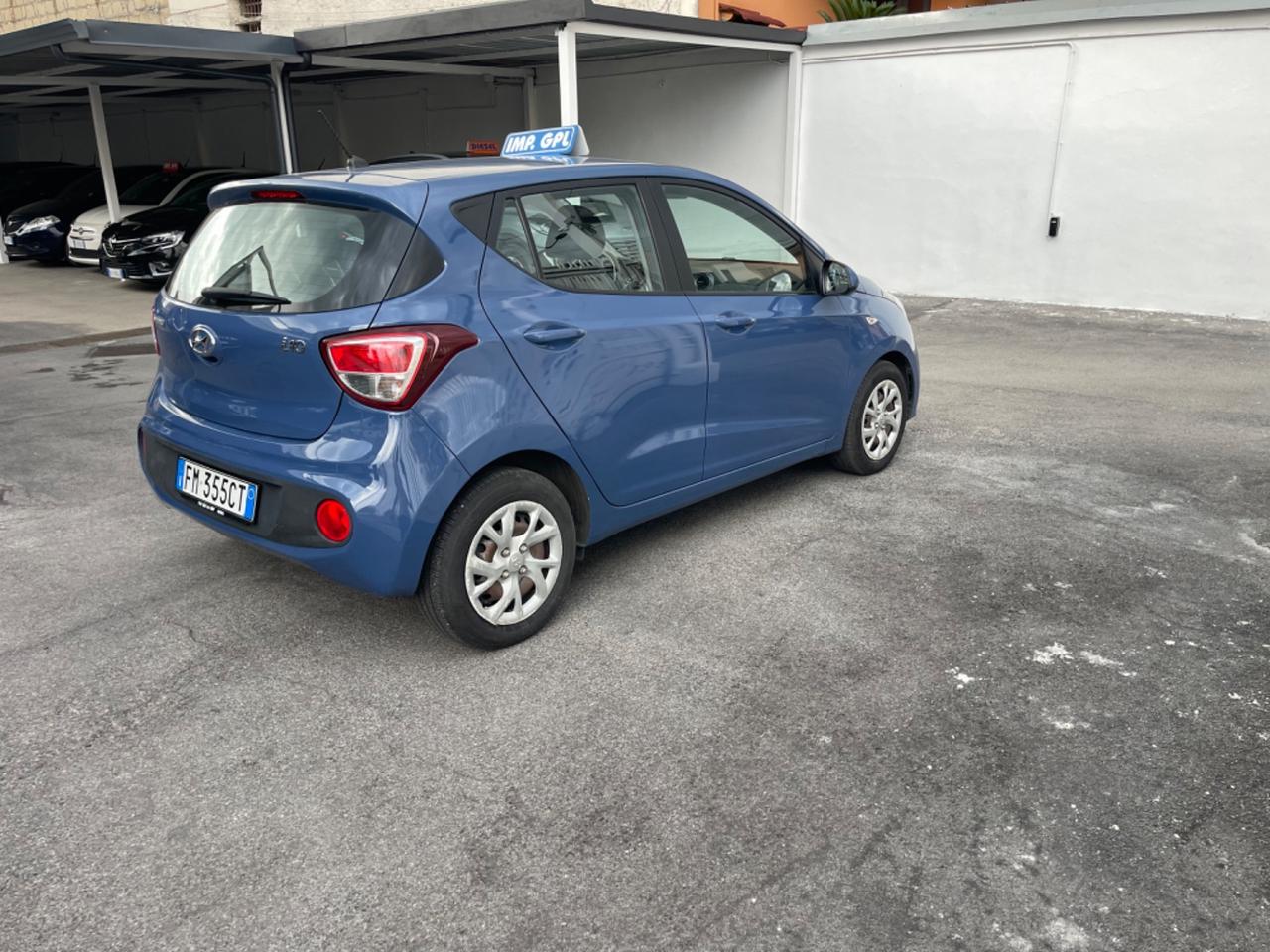 Hyundai i10 1.0 GPL CASA MADRE KM 100.000 CERTIFICATI