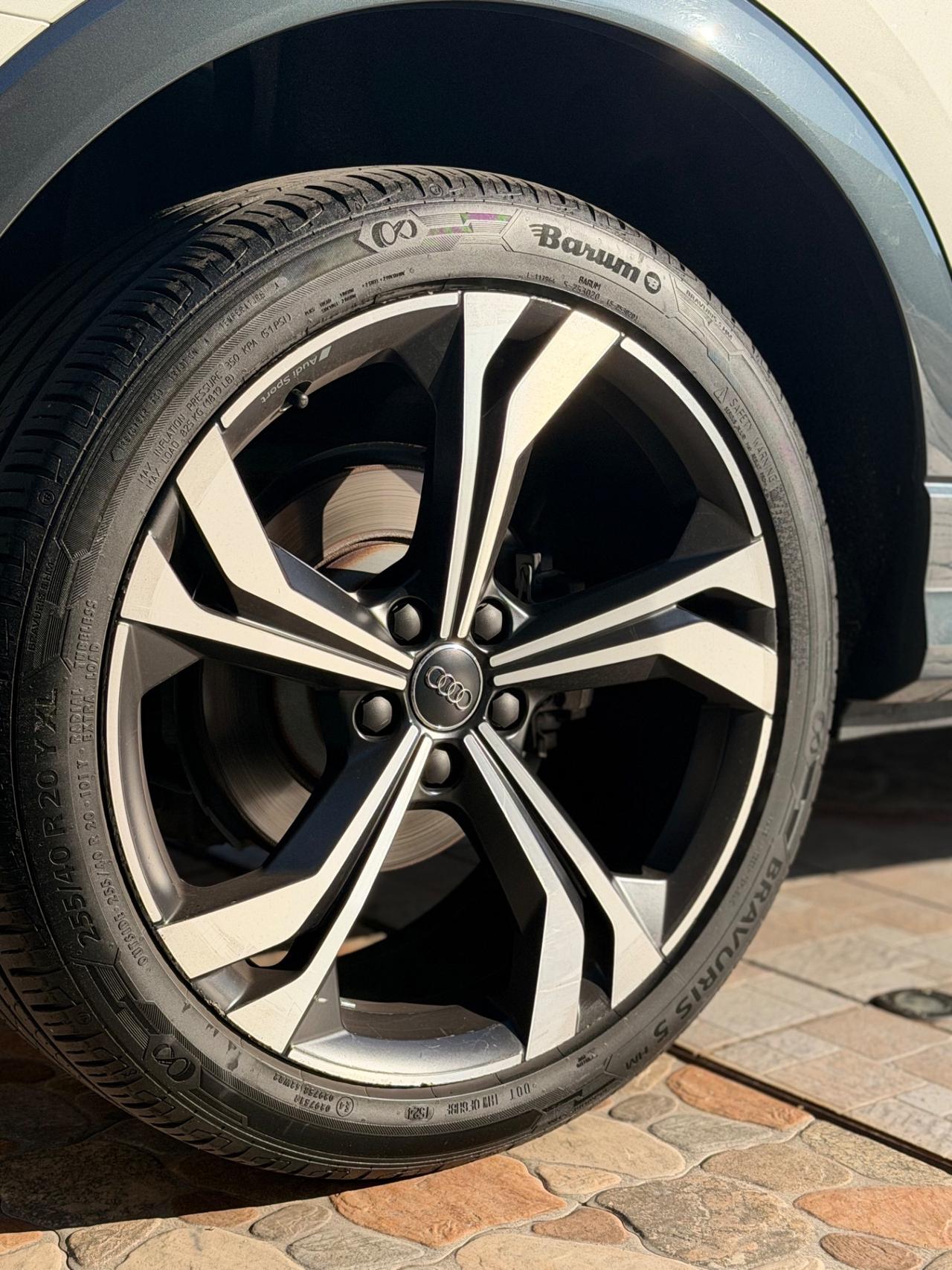 Audi Q3 35 TDI S tronic line edition