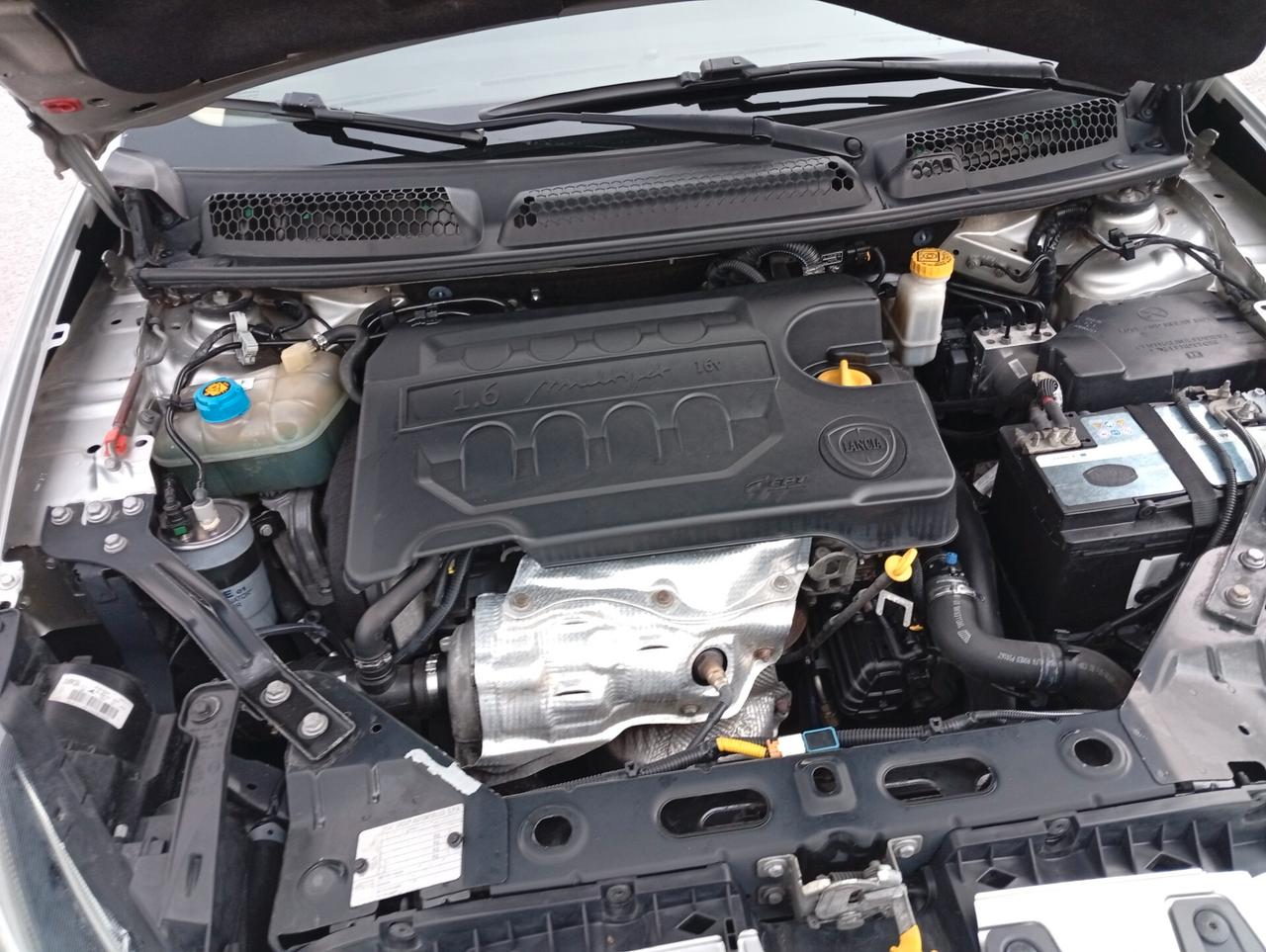 Lancia Delta 1.6 MJT DPF Platino