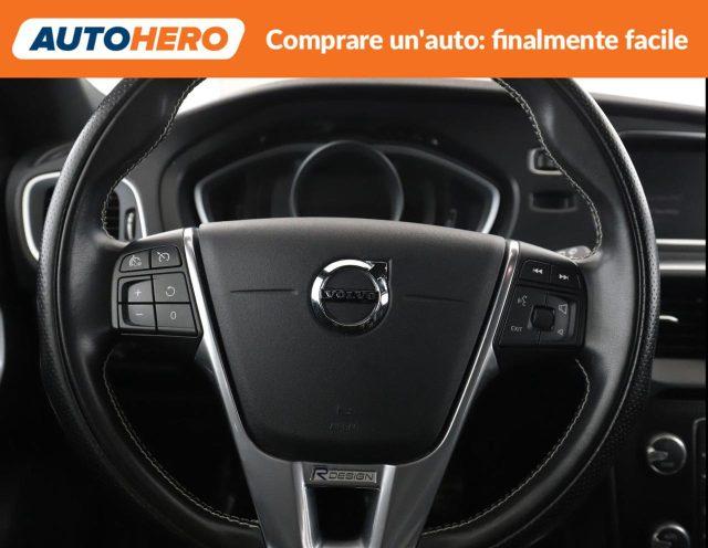 VOLVO V40 D2 R-design