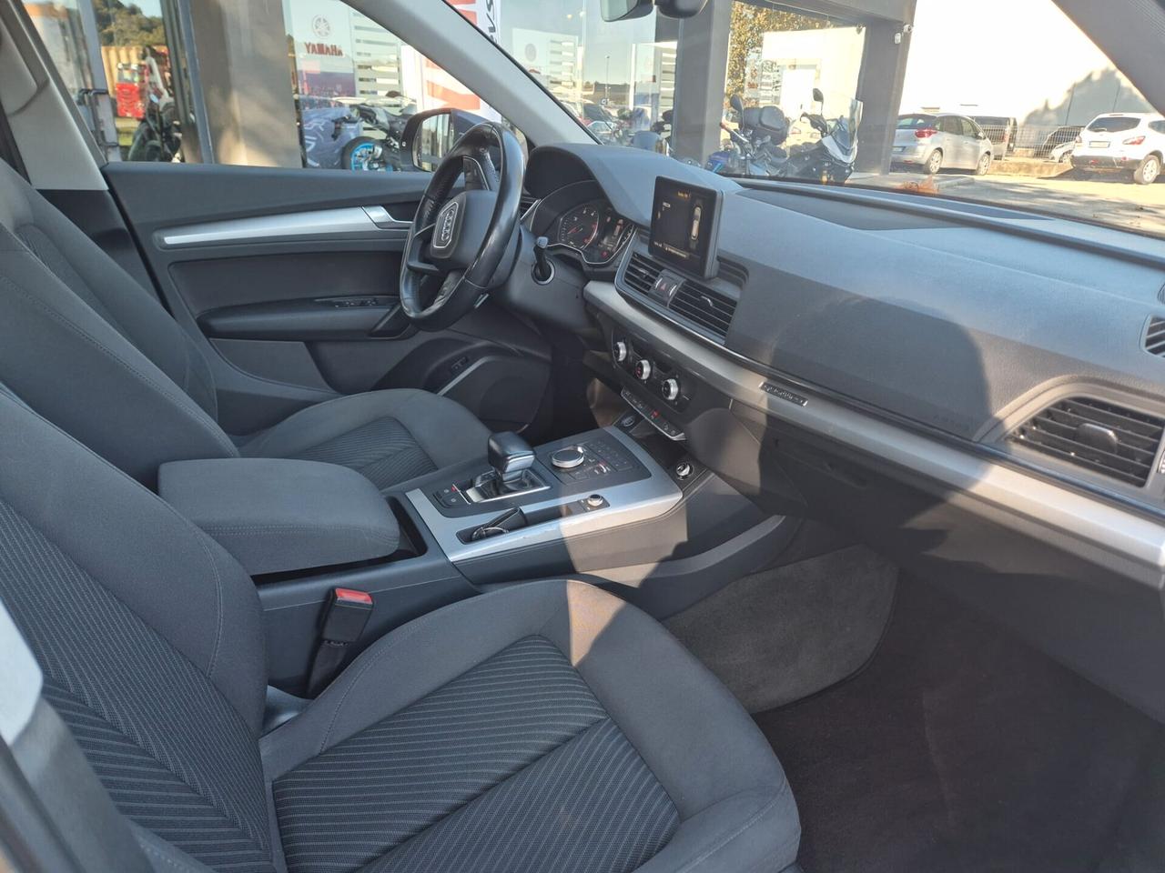 Audi Q5 2.0 TDI quattro S tronic Sport E6B