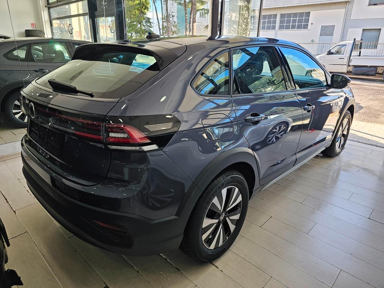 Volkswagen Taigo LIFE C16 Tetto Clima2Zone LED CarPlay Neopatentati