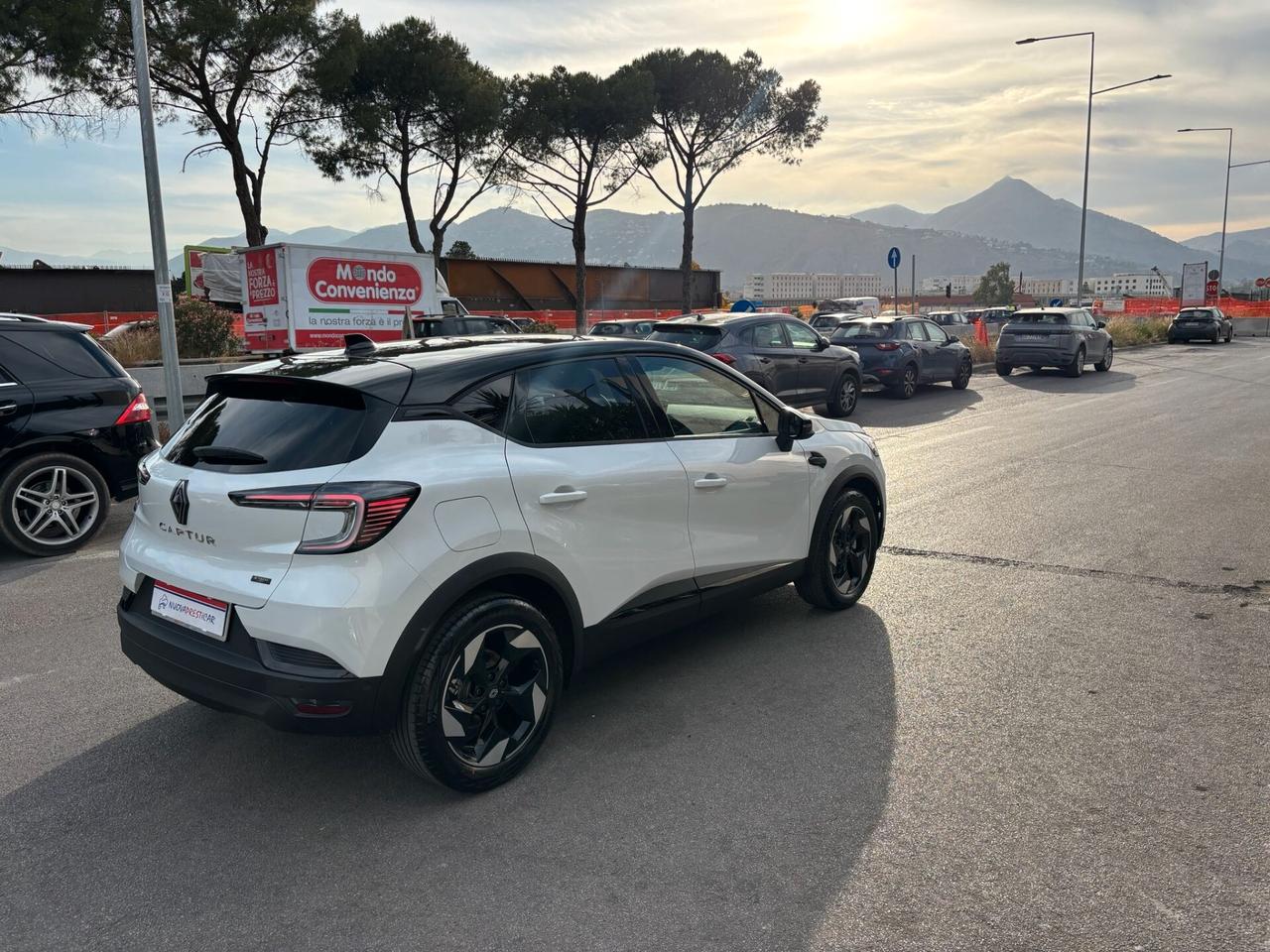Renault Captur E-Tech Hybrid Techno