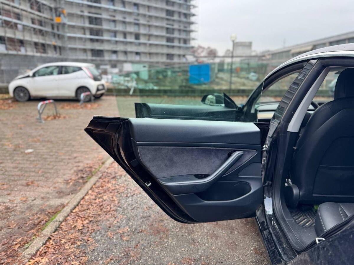 Tesla Model 3 Standard rwd Plus