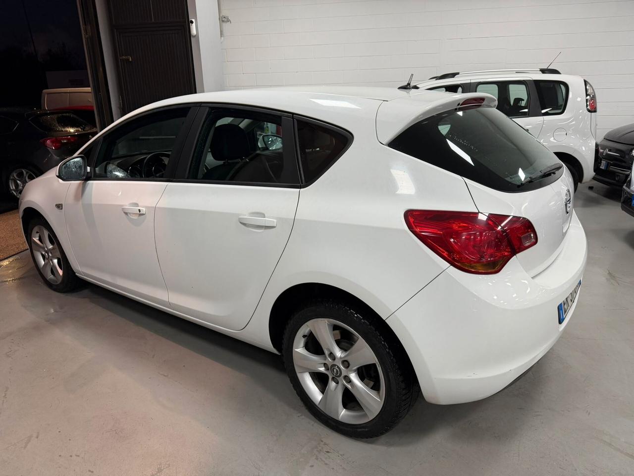 Opel Astra 1.7 CDTI 110CV 5 porte Cosmo