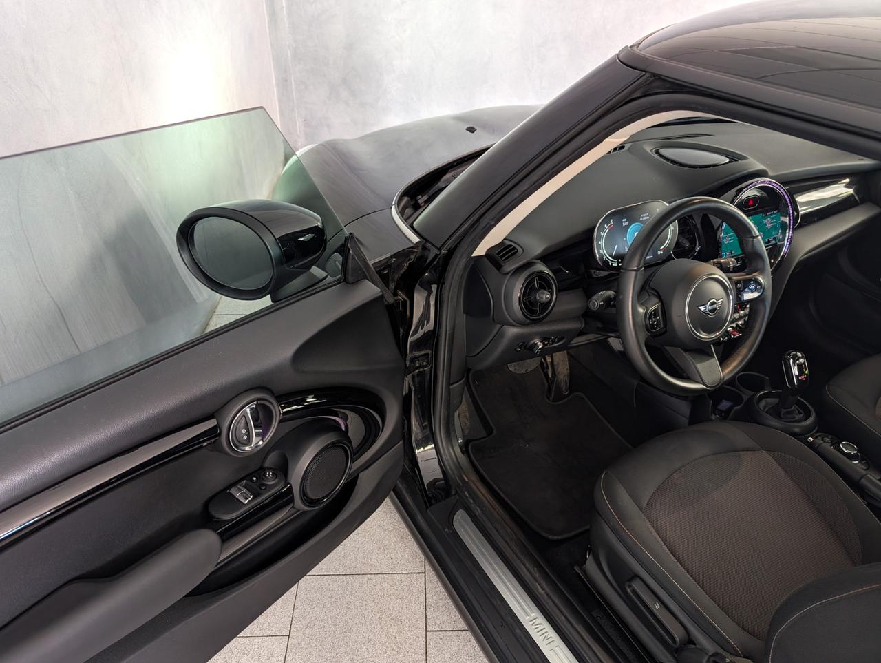 Mini 1.5 Cooper Automatic Essential