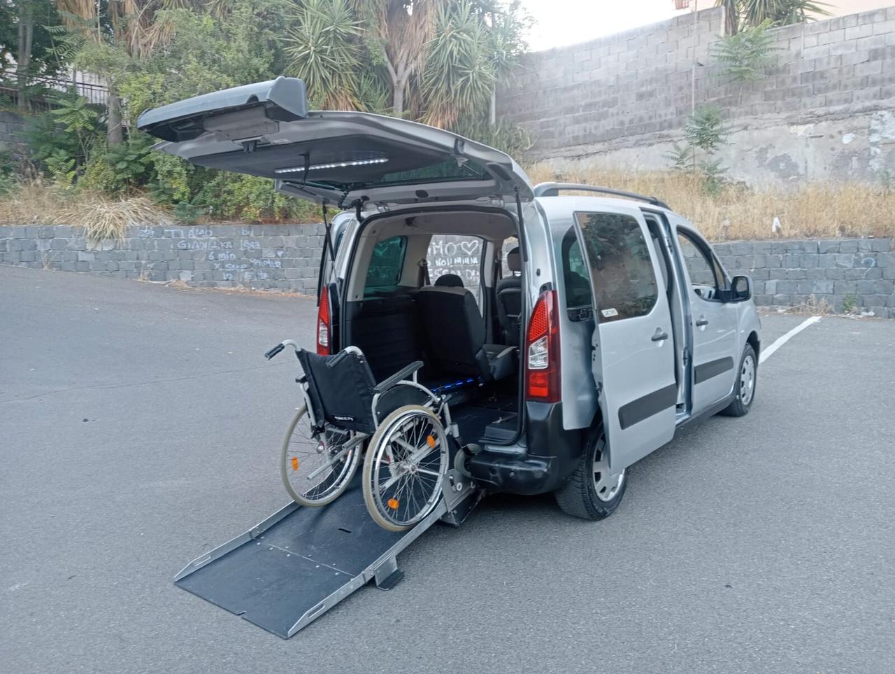 Citroen Berlingo ribassato rampa disabili