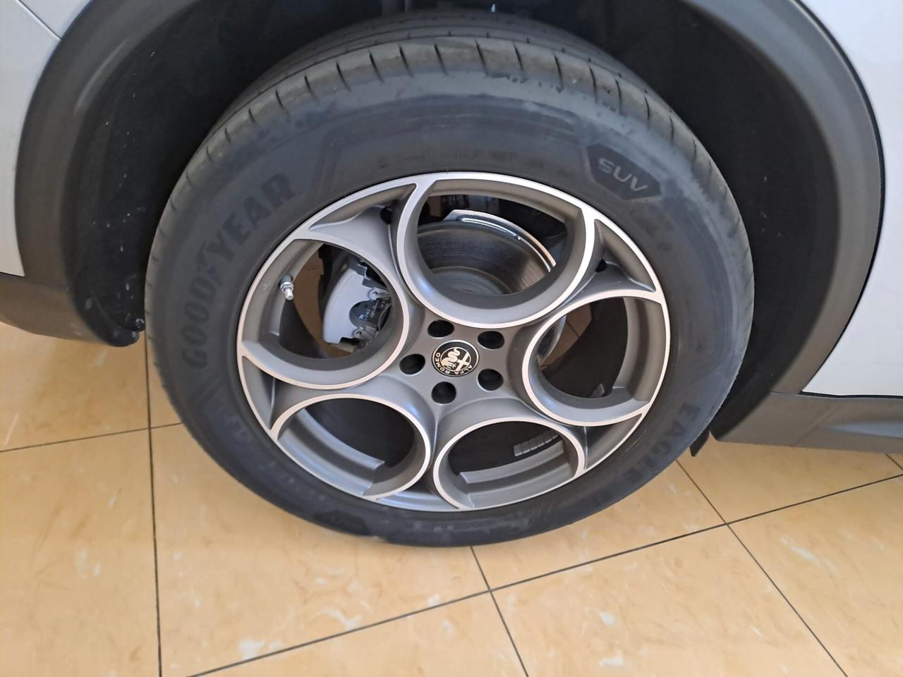Alfa Romeo Stelvio 2.2 Turbodiesel 160 CV AT8 RWD Sprint