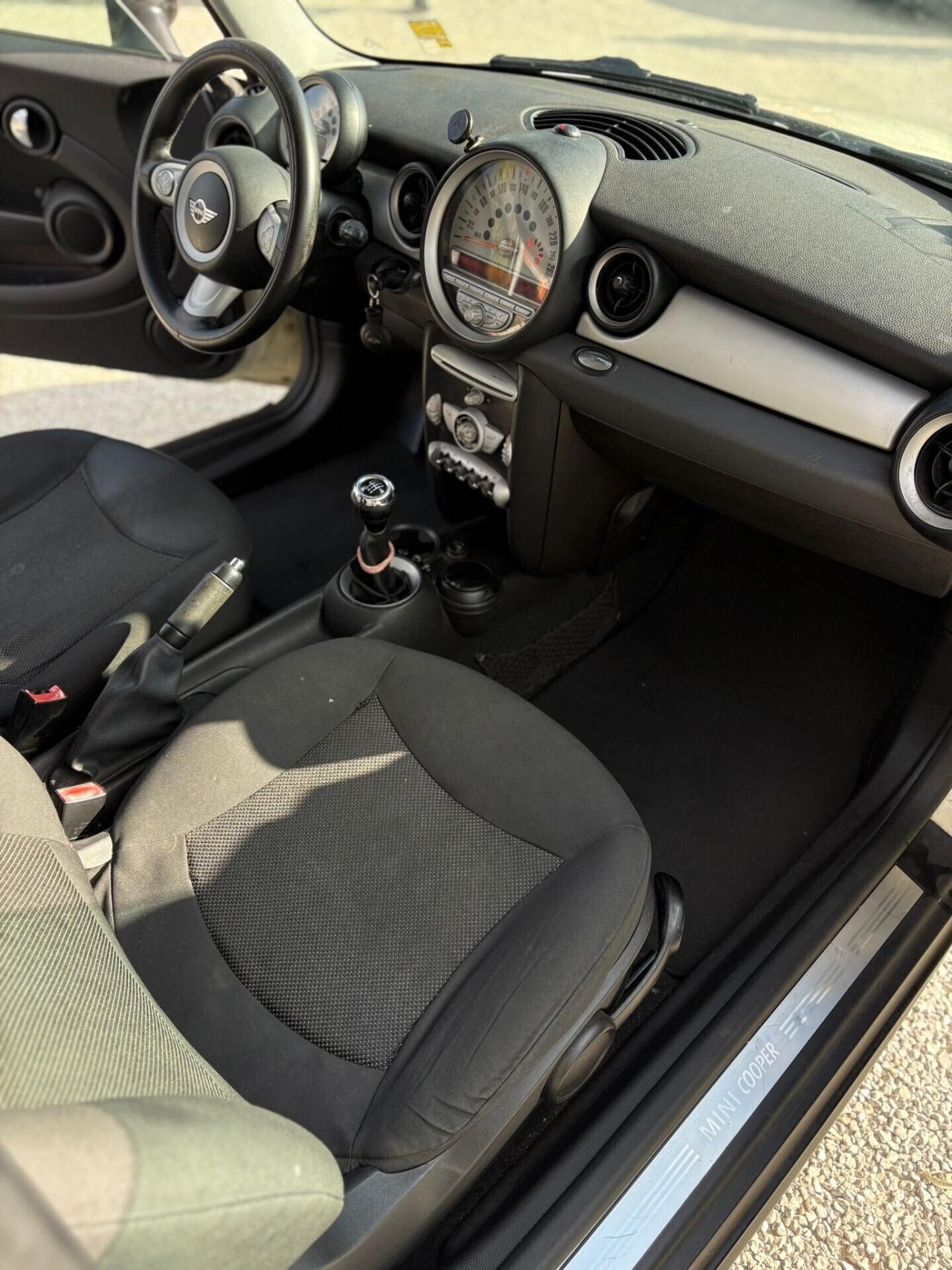 Mini Cooper 1.6 Diesel 2009 SI NEOPATENTATI