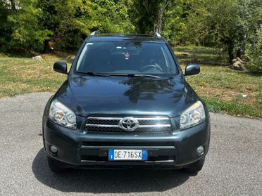 Toyota RAV 4 RAV4 2.2 D-4D 177 CV Luxury