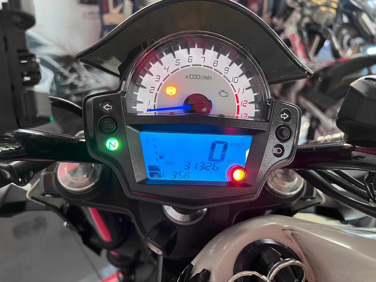 Kawasaki ER 6N 2016