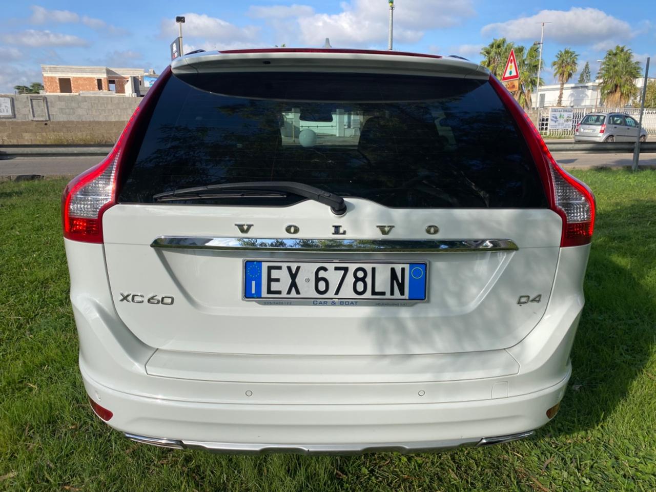 Volvo XC 60 XC60 D5 AWD Geartronic Momentum