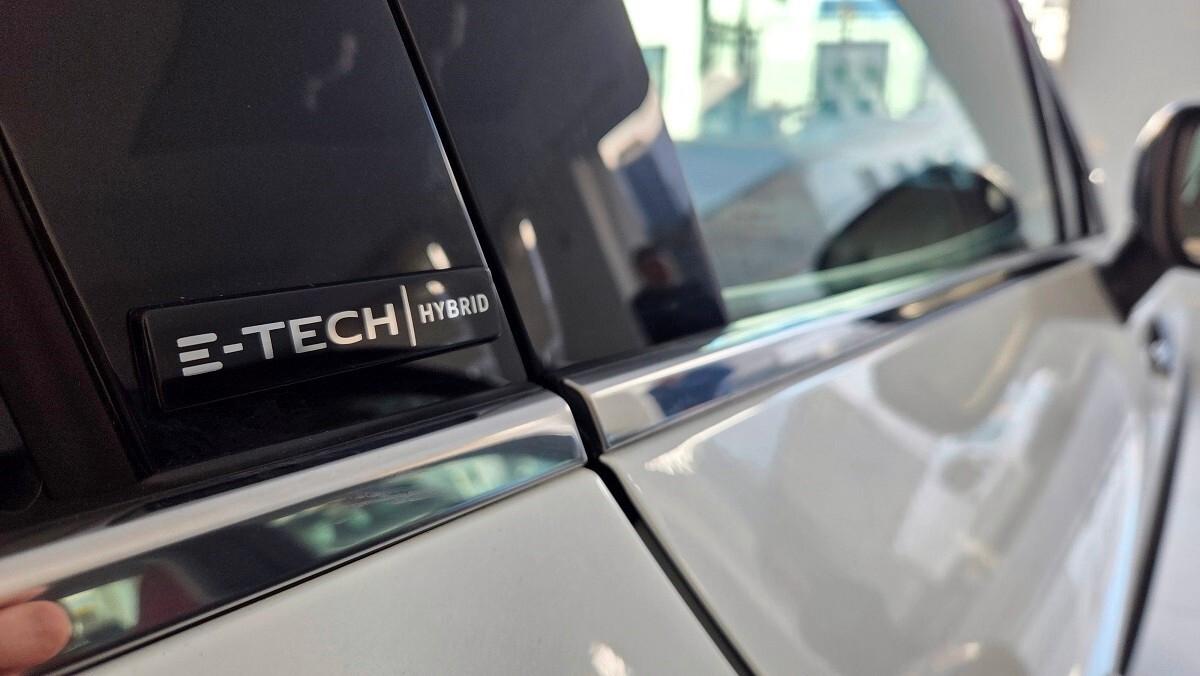 Renault Captur Plug-in Hybrid E-Tech 160 CV Intens