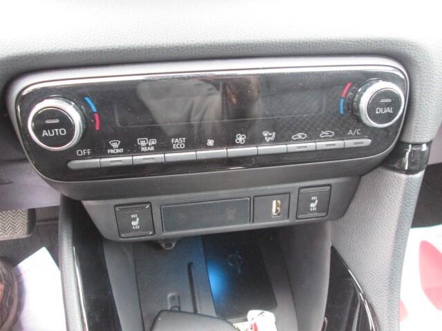 Toyota Yaris 1.5 Hybrid 5 porte Premiere