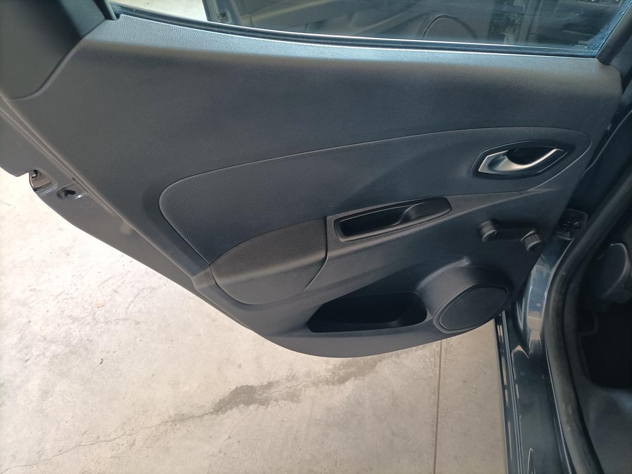 Renault Clio dCi 8V 75 CV Start&Stop 5 porte Energy Duel 05/2018