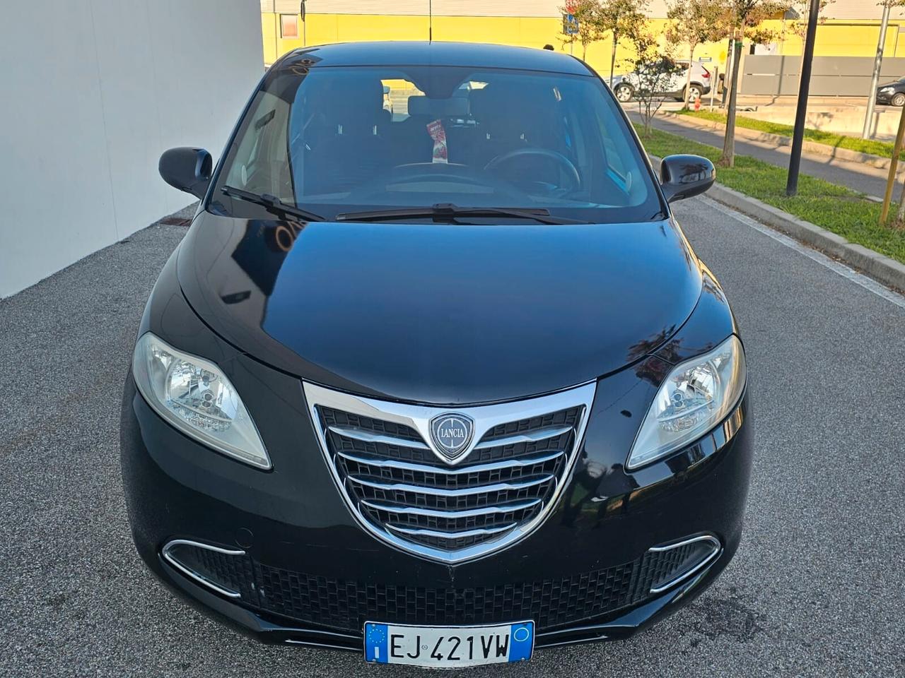 Lancia Ypsilon 1.2 69 CV Platinum