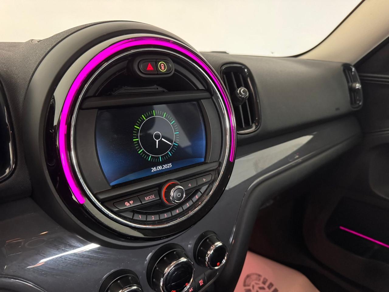 Mini Cooper D Countryman 2.0-2019-garantita