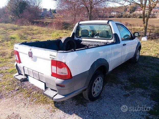 Fiat Strada 1.3 MJT 95CV Pickup Working