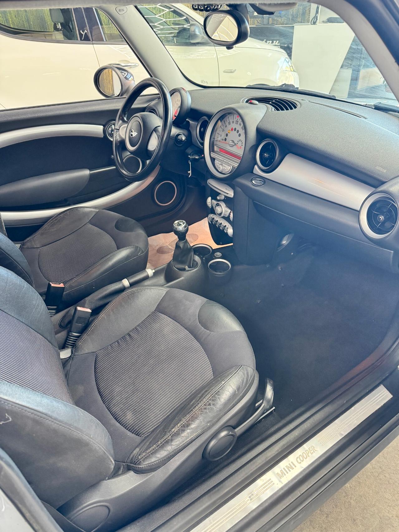 Mini Mini 1.6 16V Cooper